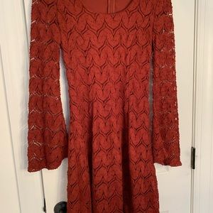 ladies lace long sleeve dress